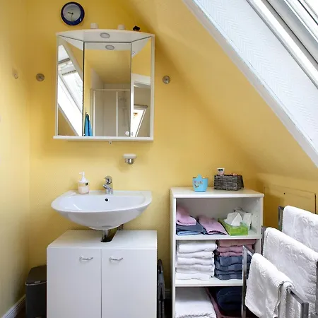 Erichsen, Vioel Apartament *
